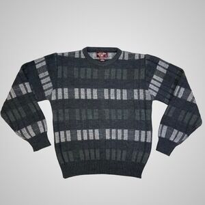 Eagle Point Men's Gray Plaid Pattern Crew Neck Sweater Size M